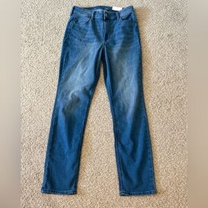 Old Navy Women's Wow Straight Leg High Rise Jeans 6